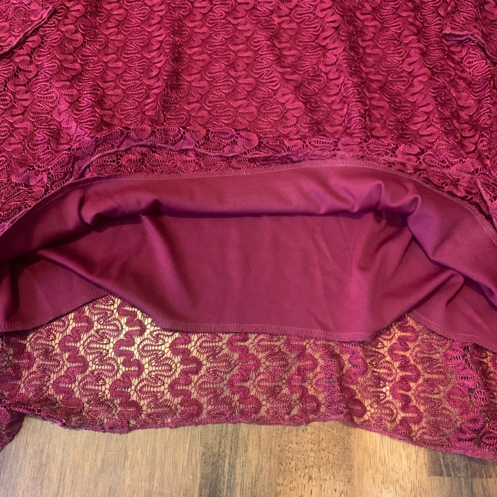 Indigo Soul Top 2XL Burgundy Shark bite Tunic Lined Lace Overlay 3/4 Lace Sleeve - Picture 4 of 9